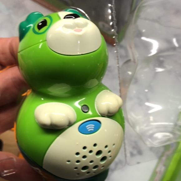 LeapReader Junior w/ Ready to Read & Letter Factory - Picture 6 of 6